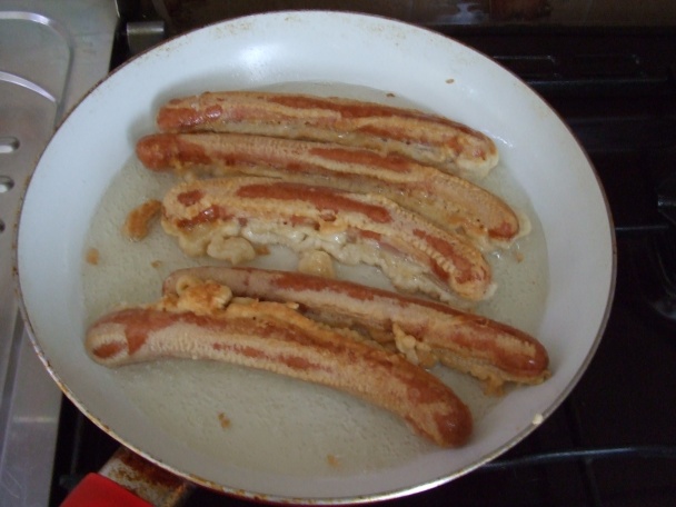 Párek v těstíčku s obyčejným bramborovým salátem (fotorecept) - obrázok 4