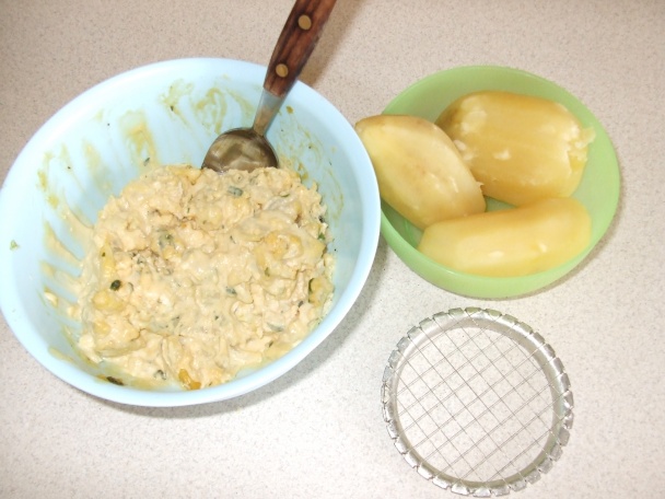 Květákový mozeček s bramborem a salátem (fotorecept) - obrázok 6