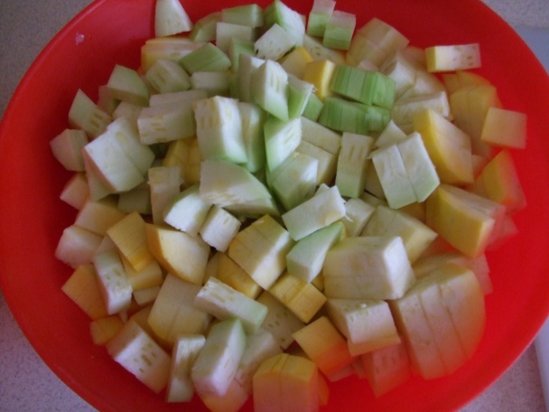 Tofu, cuketa, zelenina, houby a bude směs (fotorecept) - obrázok 3