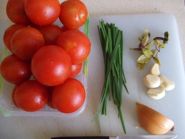 Špagety s máslovými rajčaty (fotorecept) - obrázok 1