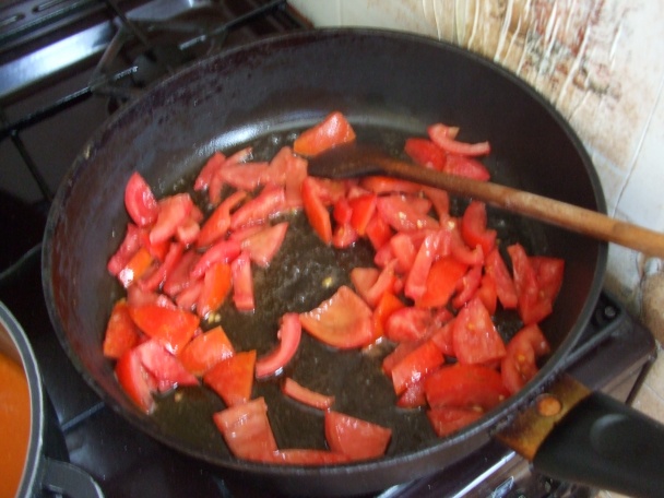 Špagety s máslovými rajčaty (fotorecept) - obrázok 9