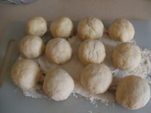 Houskové knedlíky - jedno těsto, dvoje knedlíky (fotorecept) - obrázok 8