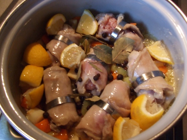 Závitky z králíka ve smetanové omáčce (fotorecept) - obrázok 7