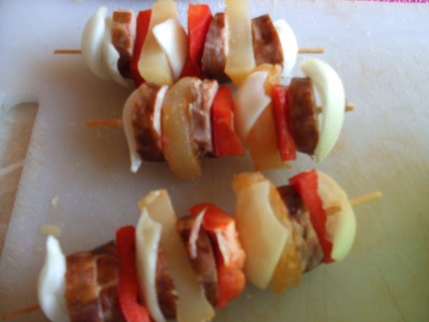 Syrečkový špíz s klobásou (fotorecept) - obrázok 1