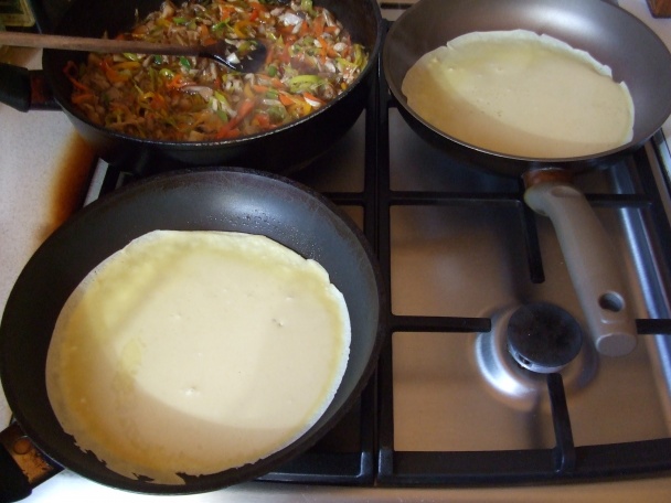 Palačinka s kuřecím masem a zeleninou (fotorecept) - obrázok 7