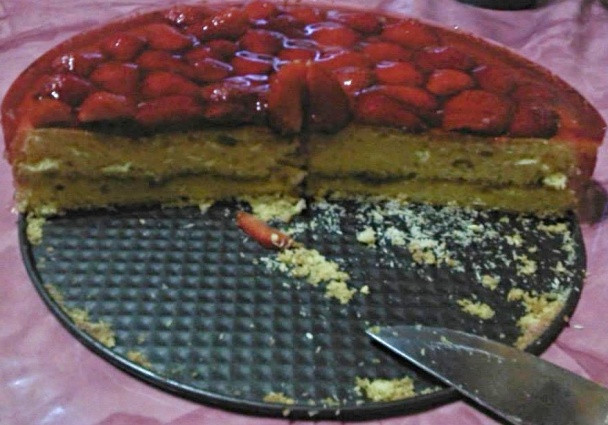 Jahodová torta - obrázok 4