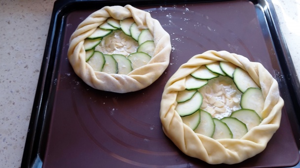 Galettes (galetky) s ricottou a cuketou - obrázok 5