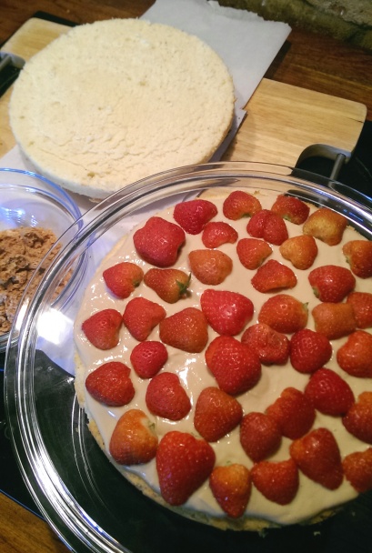 Dánska narodeninová torta - Jordbærlagkage (fotorecept) - obrázok 6