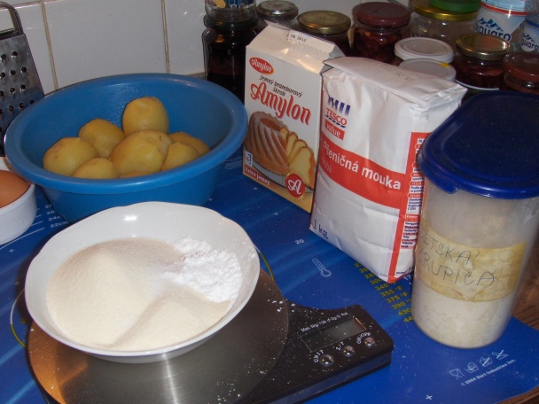 Ovocné zemiakové knedlíky - obrázok 1