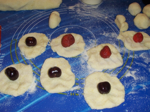 Ovocné zemiakové knedlíky - obrázok 3