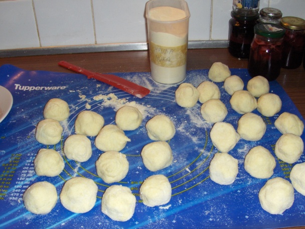 Ovocné zemiakové knedlíky - obrázok 4