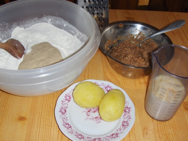 Oškvarkové pagáče - obrázok 1