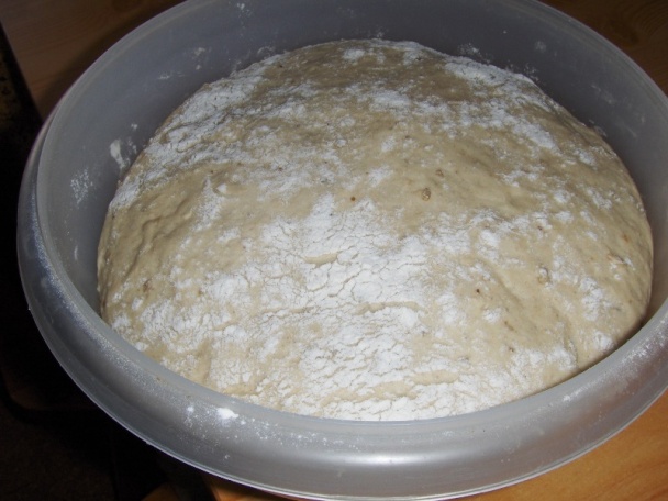 Môj druhý doma pečený  chlieb - obrázok 1