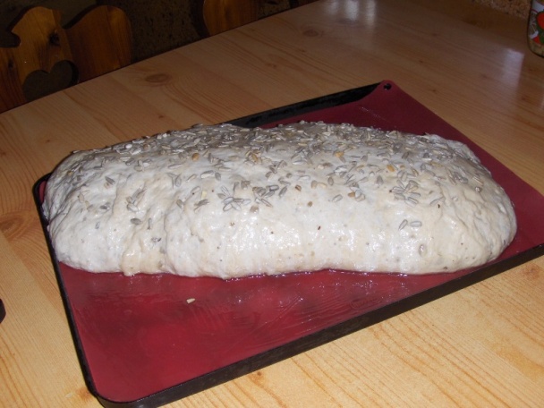 Môj druhý doma pečený  chlieb - obrázok 2