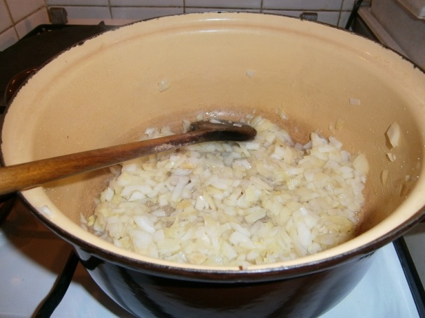 Nové zemiaky na cibuľke s paprikou - fotorecept - obrázok 3