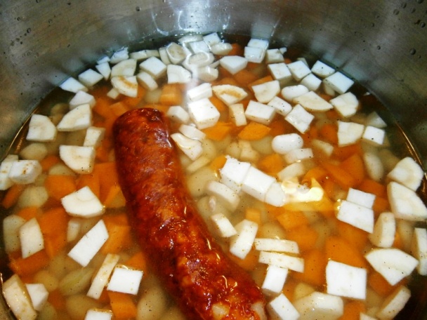 Fazuľová polievka s domácimi slížikmi (fotorecept) - obrázok 3