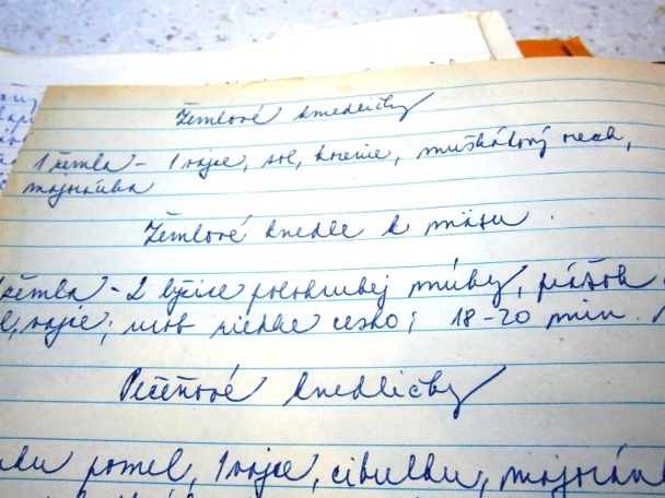 Žemľová knedľa k mäsu (fotorecept) - obrázok 12