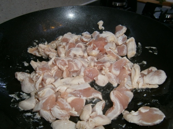 Cestoviny s kuracím mäsom (fotorecept) - obrázok 5