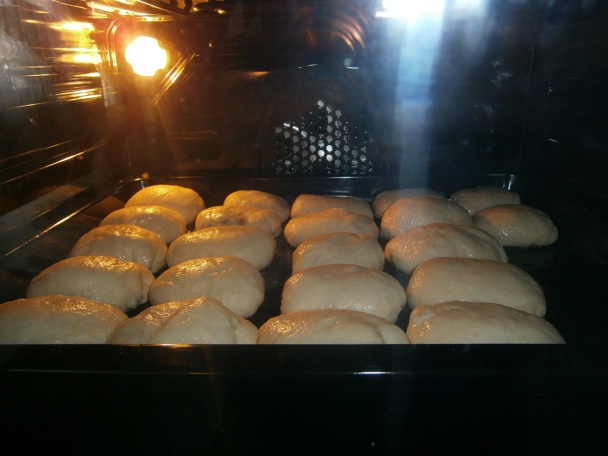 Buchty plnené slivkovým lekvárom a nutelou (fototecept) - obrázok 4