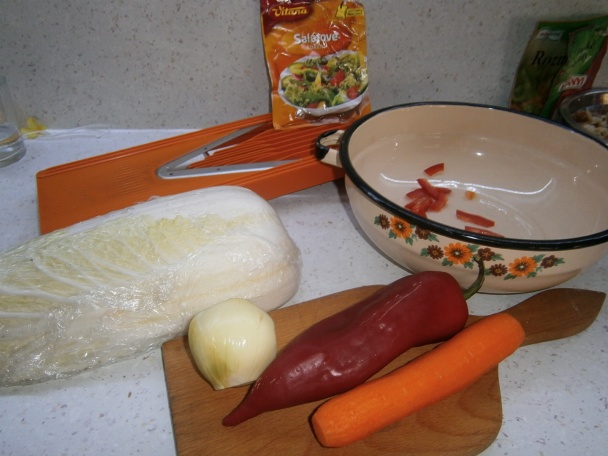 Šalát z čínskej kapusty - obrázok 1