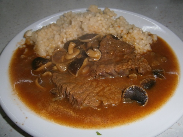 Hovädzie na suchohríboch s tarhoňou (fotorecept) - obrázok 6