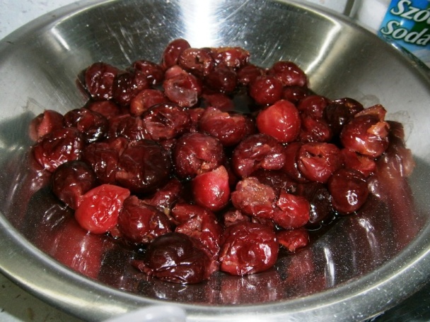 Čerešňová bublanina s posýpkou a orechami (fotorecept) - obrázok 2