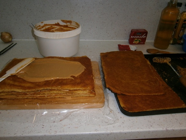Medovník skoro ako Marlenka (fotorecept) - obrázok 7