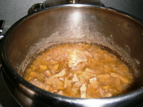 Bravčové stehno na kmíne s hranolčekami a ryžou (fotorecept) - obrázok 1