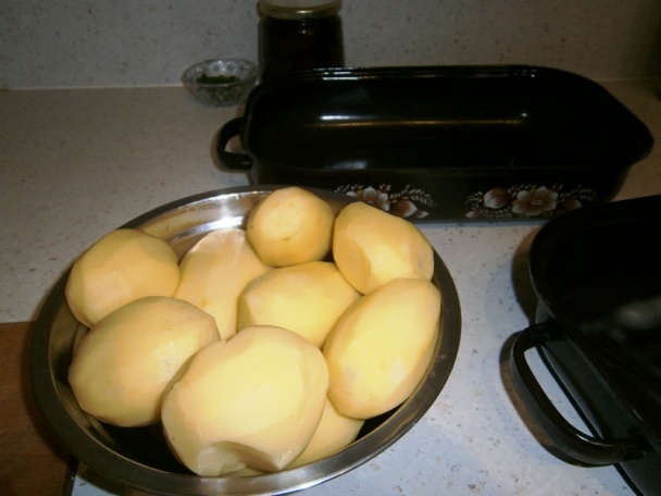 Eintopf - kuracie stehná, bravčové mäso, zemiaky (fotorecept) - obrázok 1