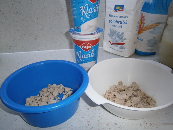 Prekladané oškvarkové pagáče (fotorecept) - obrázok 3