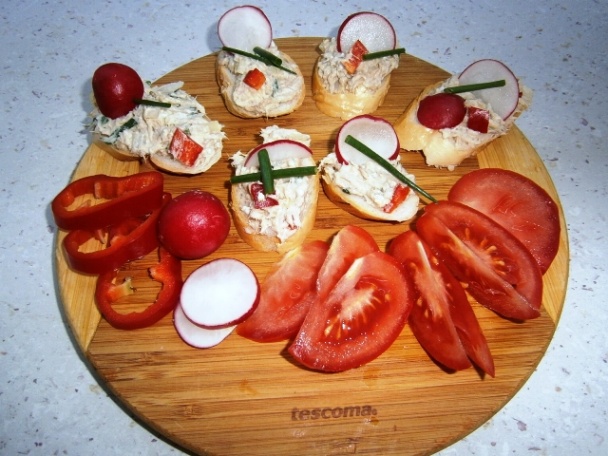 Nátierka z údenáča s medvedím cesnakom a pažítkou (fotorecept) - obrázok 6