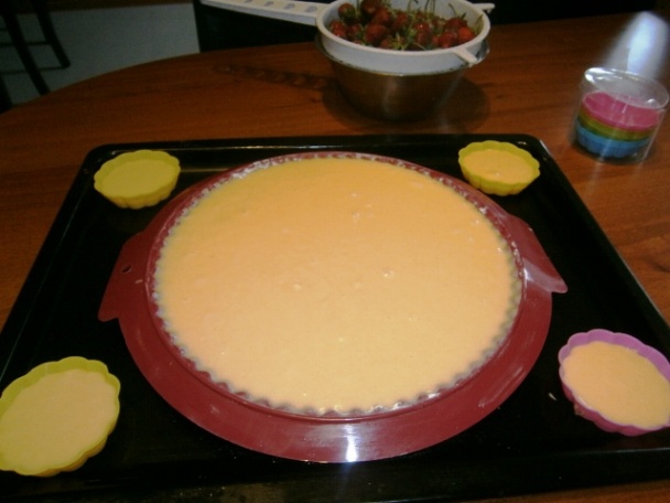 Jahodová torta so stečeným jogurtom (fotorecept) - obrázok 3