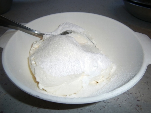 Jahodová torta so stečeným jogurtom (fotorecept) - obrázok 7