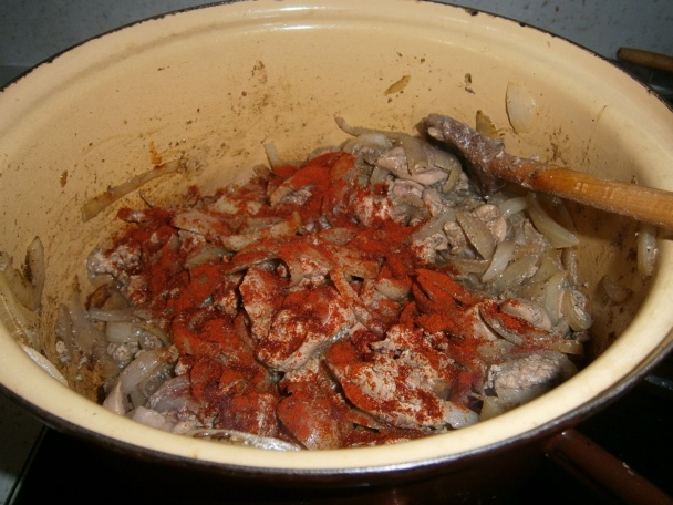 Kuracia pečienka na cibuli so zemiakovou kašou (fotorecept) - obrázok 7