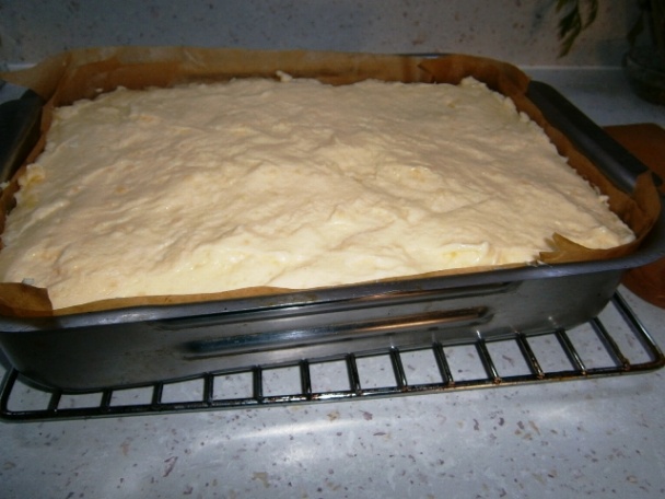 Koláč z jedného vajíčka s pudingovo-tvarohovou plnkou (fotorecept) - obrázok 3