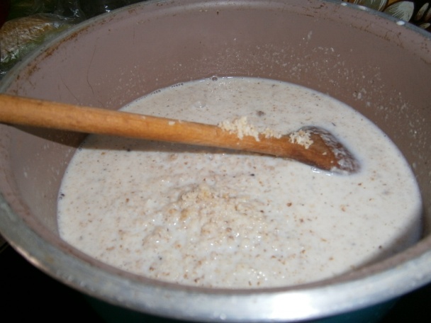 Koláč z kysnutého cesta plnený čokoládovým pudingom a marhuľami (fotorecept) - obrázok 5