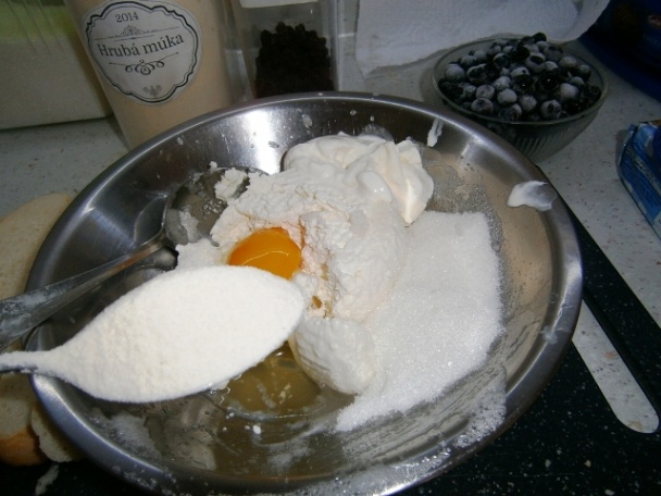 Tvarohová žemľovka s čučoriedkami (fotorecept) - obrázok 5