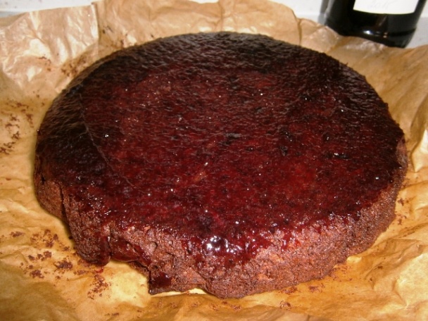 Jablkový koláč s lieskovými orieškami a so škoricou (fototrecept) - obrázok 9