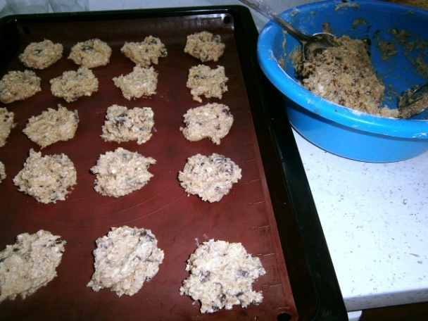 Cookies s orechmi a čokoládou (fotorecept) - obrázok 3