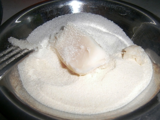 Čerešňovo-jahodový kysnutý koláč s mrveničkou (fotorecept) - obrázok 5