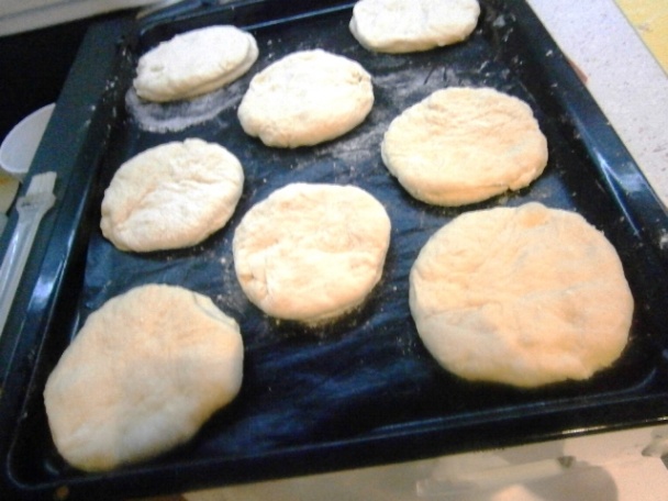 Hamburgerové žemle a hamburgre z hovädzieho mäsa (fotorecept) - obrázok 4