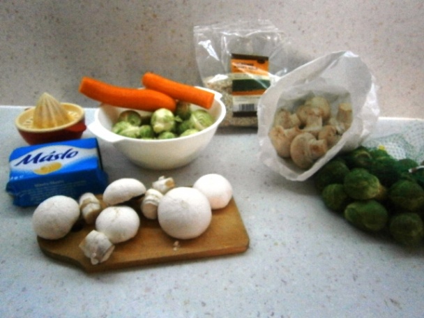 Jačmenné krúpky s ružičkovým kelom, šampiňónmi a mrkvou (fotorecept) - obrázok 3