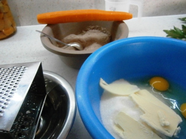 Mrkvový koláč s lieskovými orechmi (fotorecept) - obrázok 1