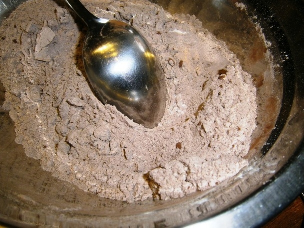 Torta s krémom z bielej čokolády, tvarohu a šľahačky (fotorecept) - obrázok 2