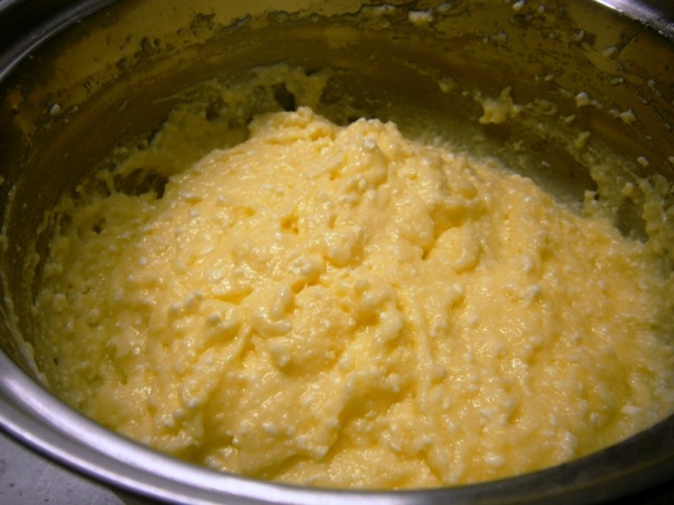 Kysnuté koláče s tvarohovo-pudingovo-banánovou plnkou (fotorecept) - obrázok 3