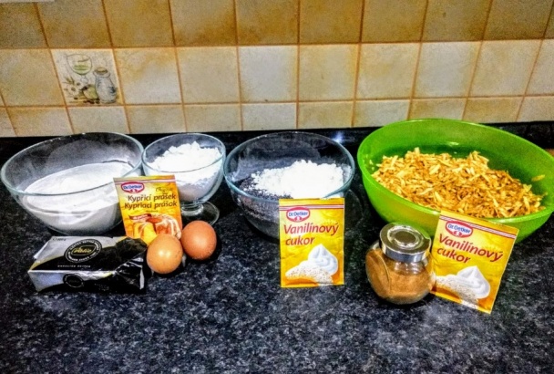 Makovo-jablkový koláč (videorecept) - obrázok 1