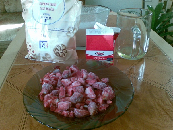 Jahodová pena - obrázok 1