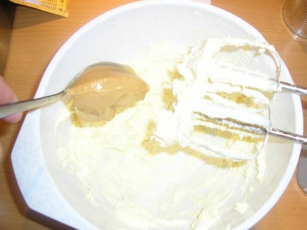 Karamelové rezy na oblátke (fotorecept) - obrázok 10