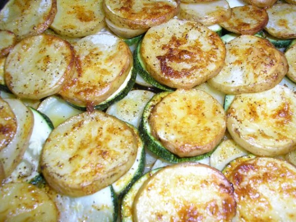 Zapekané nové zemiaky s cuketou (fotorecept) - obrázok 5