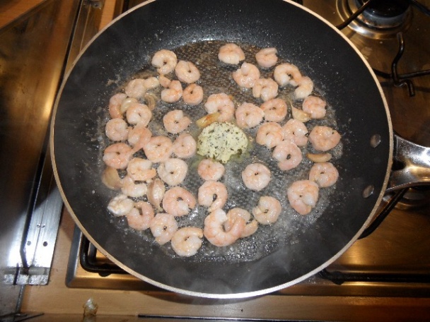 Jednoduché krevety na cesnaku (fotorecept) - obrázok 5